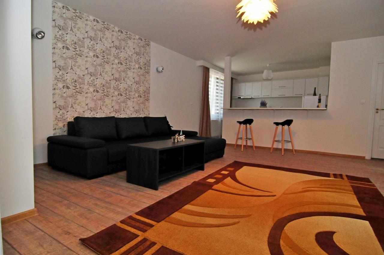 Apartament 6 Central Apartment Targu-Mures Bagian luar foto